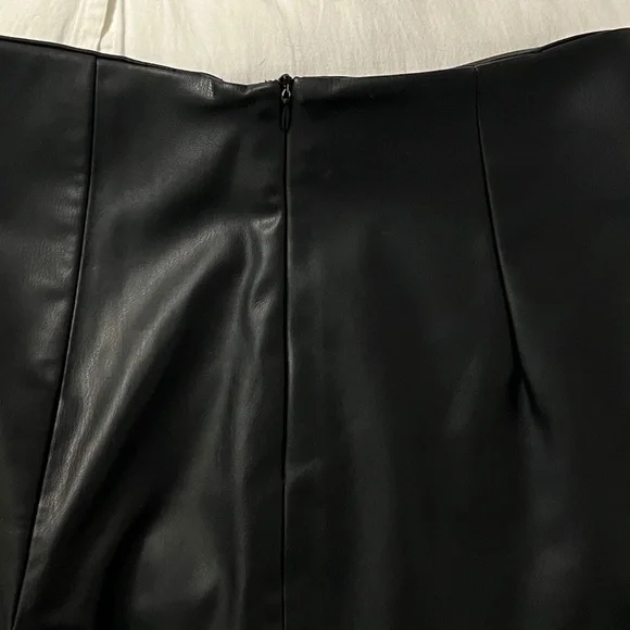Zara black faux leather mini skort size Medium - Picture 5 of 6